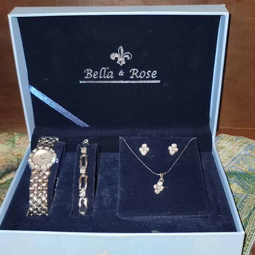 Bella & Rose Gift Set